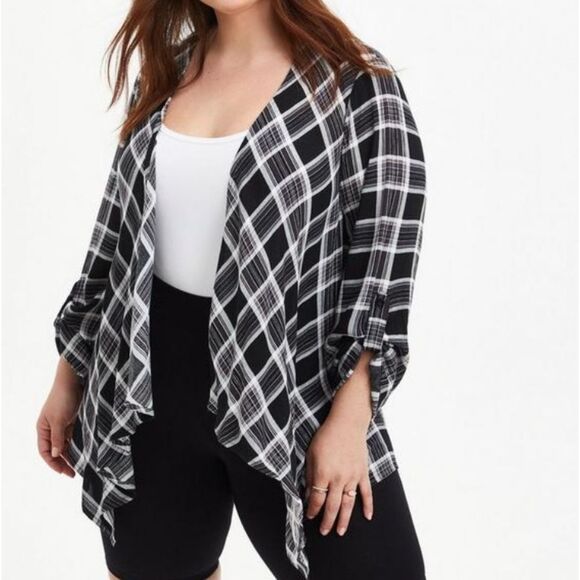 NWT Torrid‎ Gauze Roll Tab Sleeve 3rd Piece 2X - Picture 1 of 7